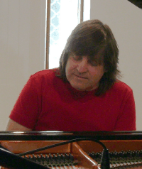 Gregor Urban am Klavier